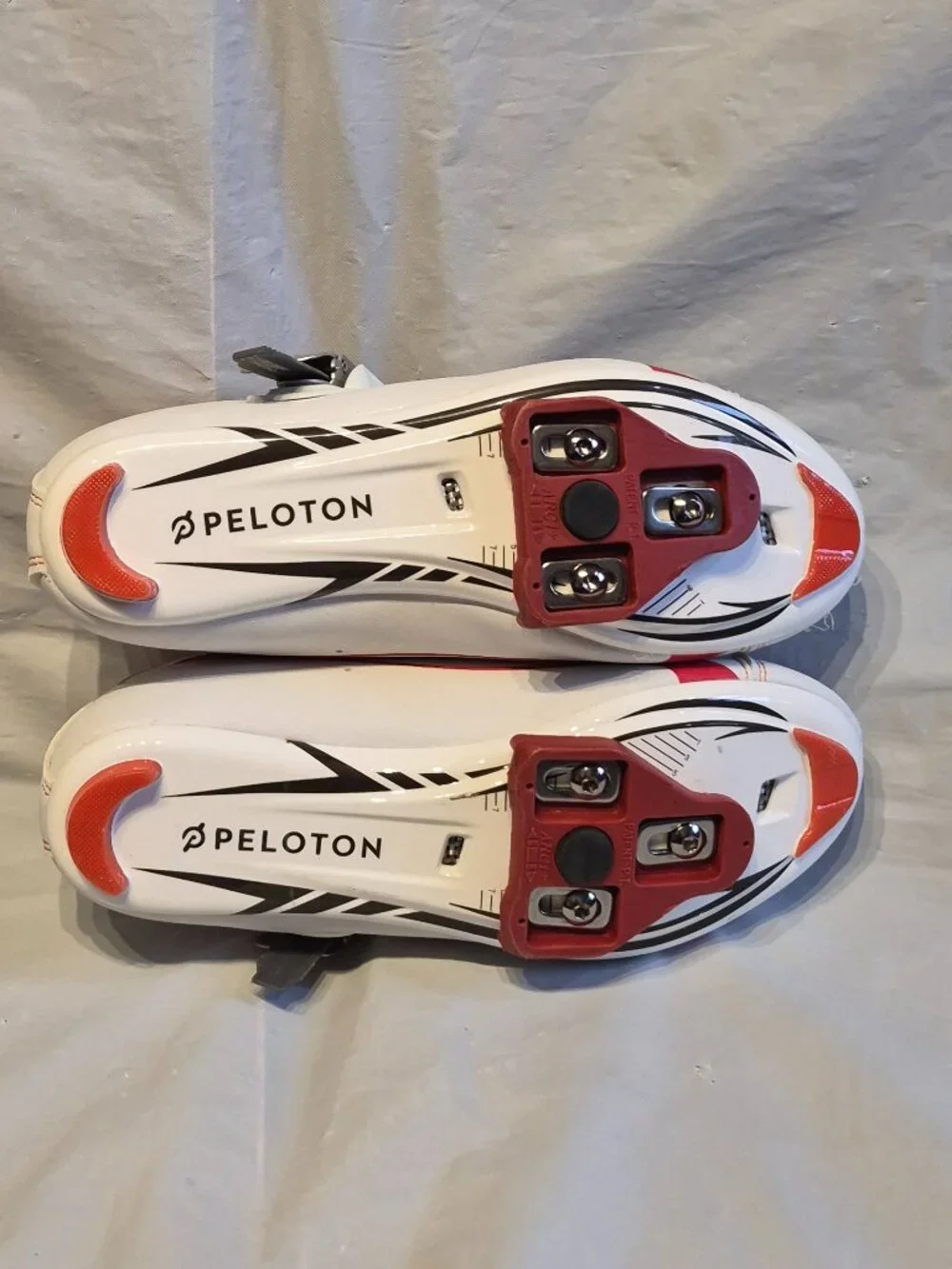 NEW In Box Peloton Womens 7.5 PL-SH-01 Women's Indoor Cycling Shoes With Cleats
